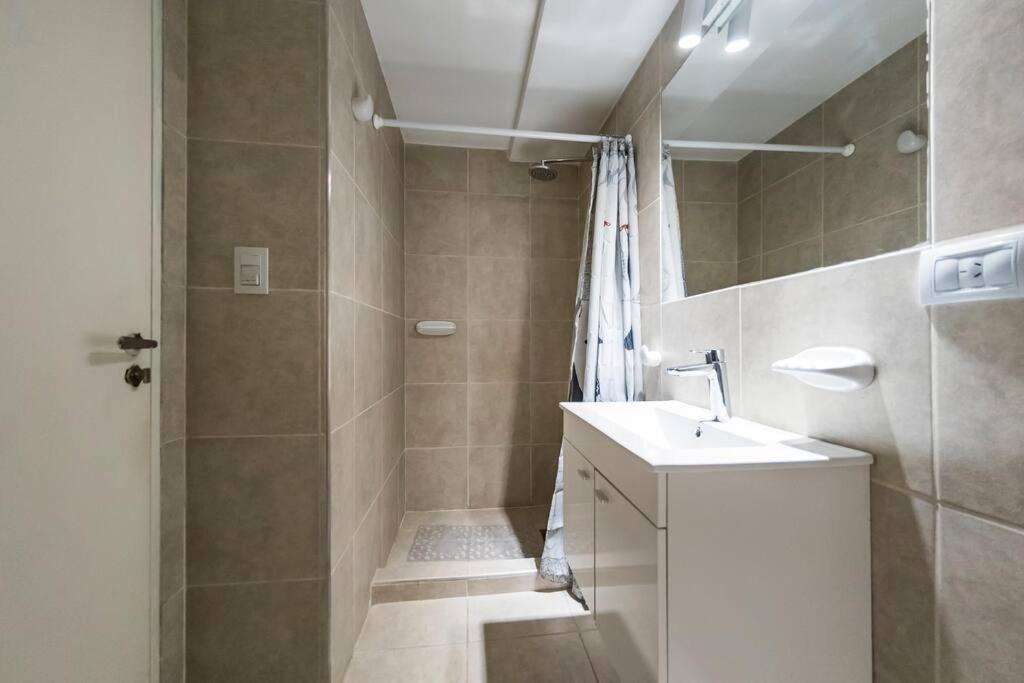 San Luis 61 B Nueva Enfrente Al Paseo Del Buen Pastor Apartamento *